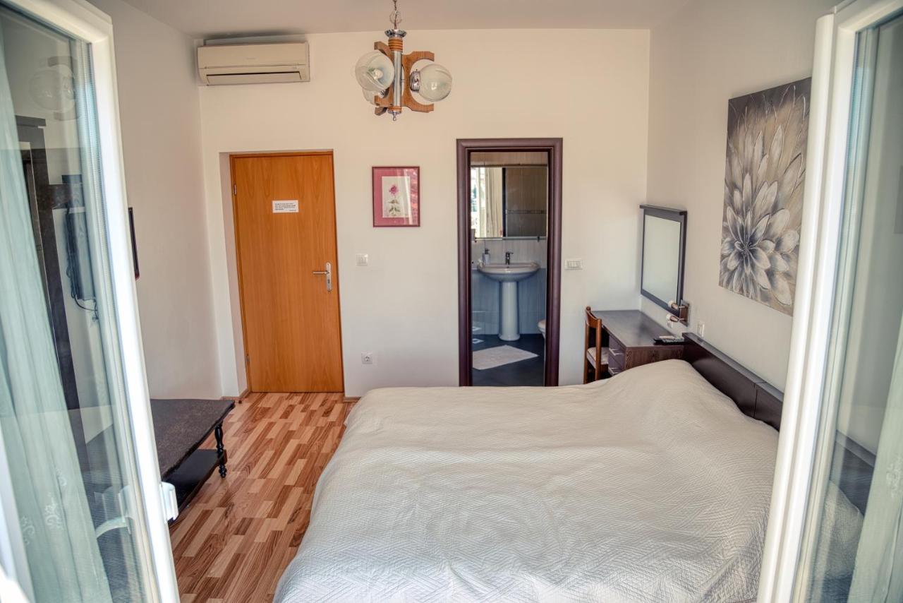 Guesthouse Victoria II Dubrovnik Bagian luar foto