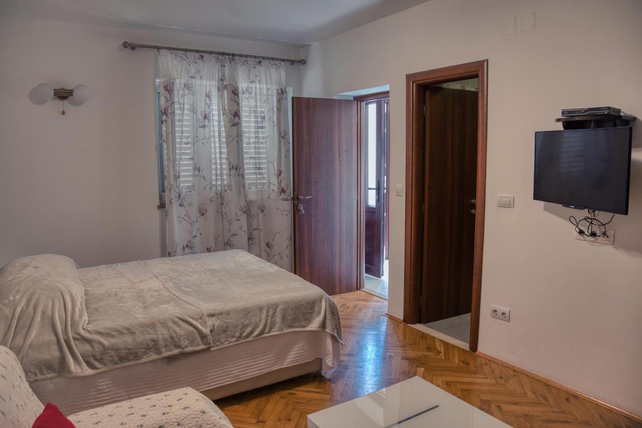 Guesthouse Victoria II Dubrovnik Bagian luar foto